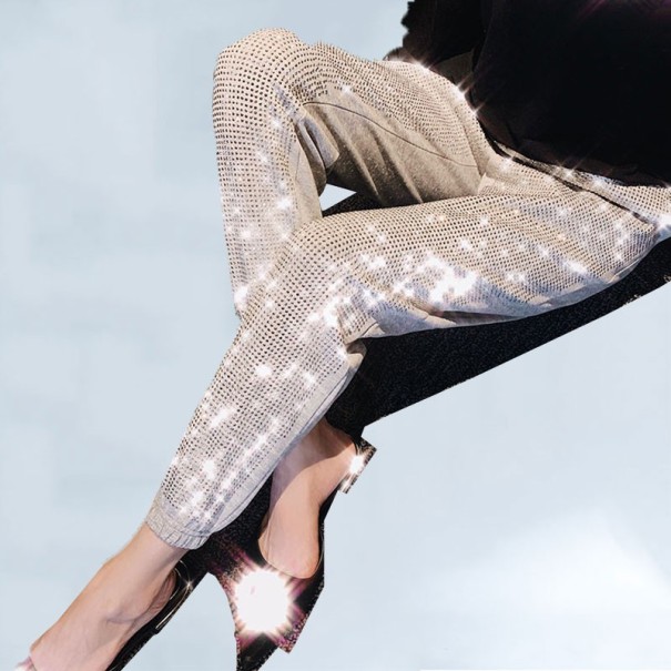 Damen-Jogginghose mit Strasssteinen grau L