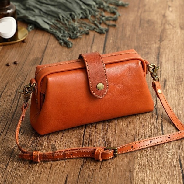 Damen-Lederhandtasche M1105 braun