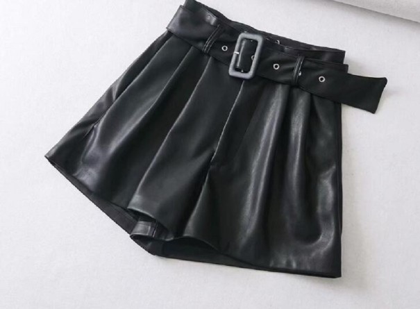 Damen-Ledershorts A687 schwarz L