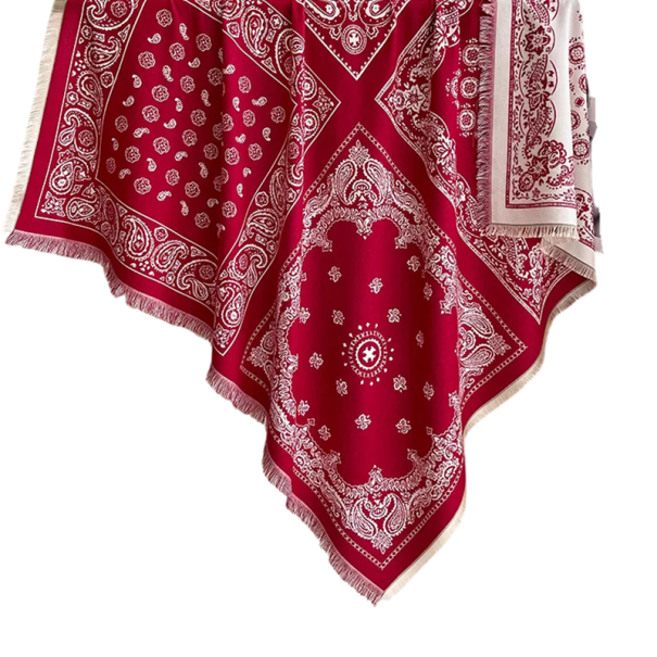 Damen Schal 130 x 130 cm Polyester Schal mit einfachem Muster und fransigen Enden Elegantes leichtes Modeaccessoire Stilvoller bequemer Schal für ganzjährige Trageweise rot