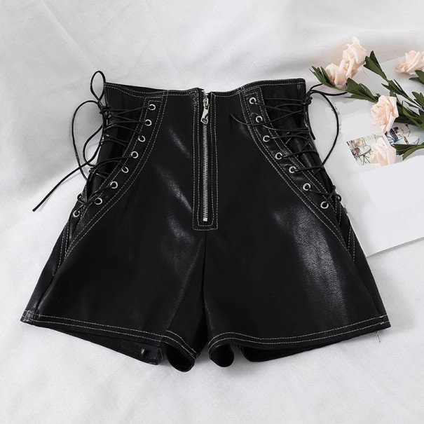 Damen-Shorts aus Kunstleder A720 schwarz M
