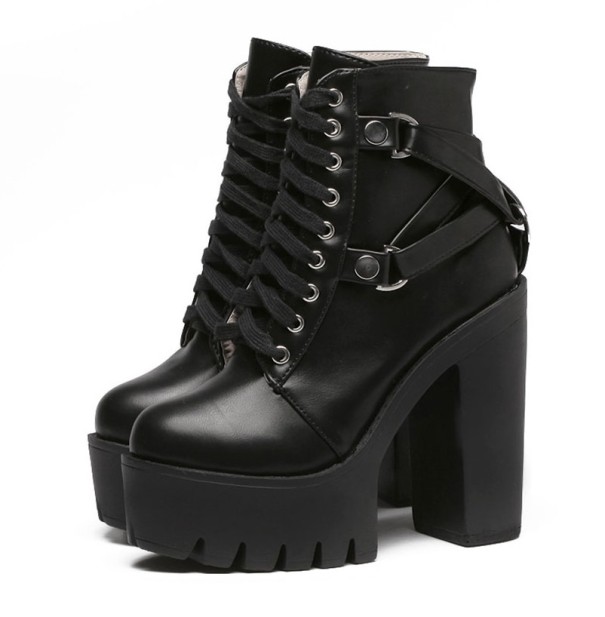 Damen-Stiefeletten mit hohem Absatz 40