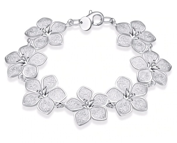 Damenarmband mit Blumen 1