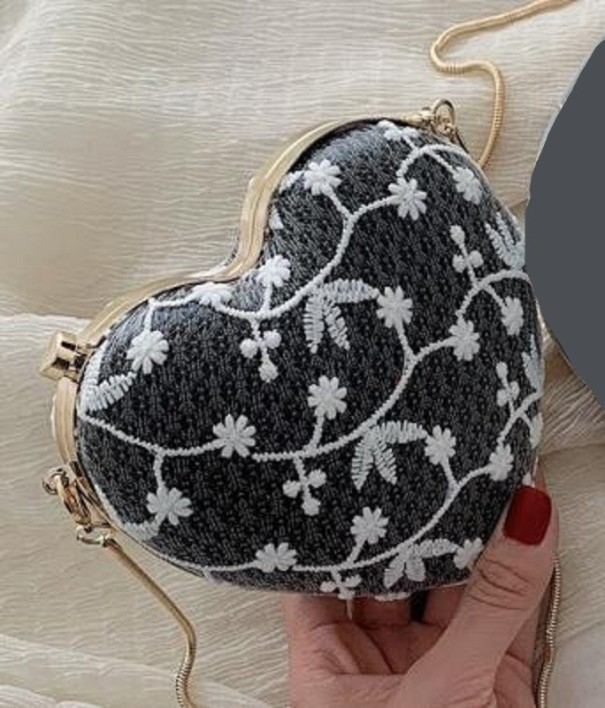 Damenhandtasche Herz M1648 schwarz S