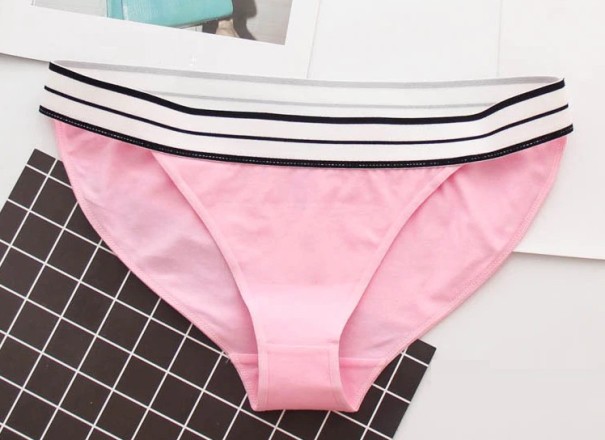 Damenhöschen mit gestreiftem Saum rosa L
