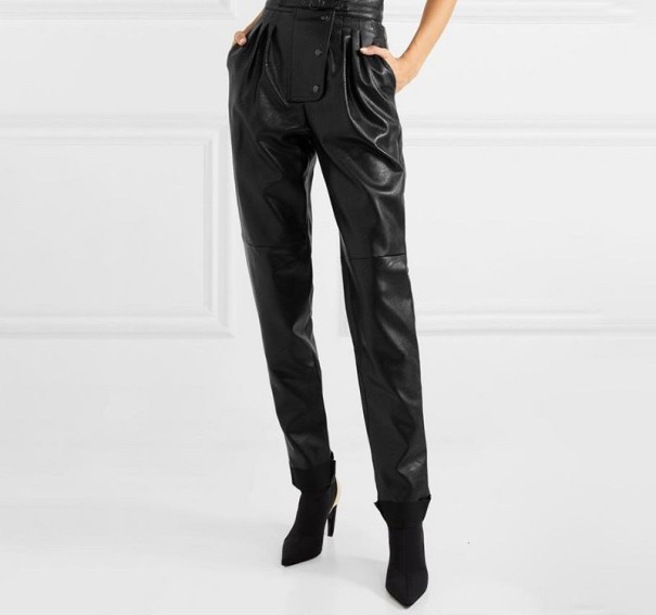 Damenhose aus Kunstleder mit hohem Bund