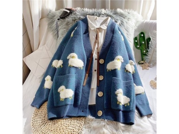 Damenpullover mit Schaf blau S