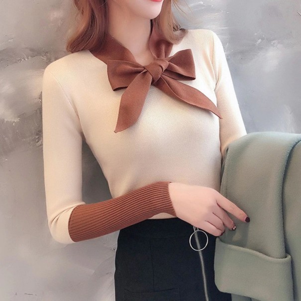 Damenpullover mit Schleife creme