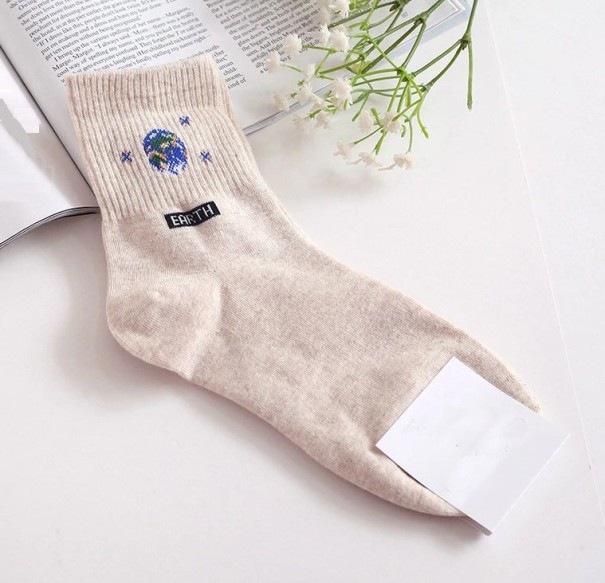 Damensocken mit Sonnensystemmotiven beige