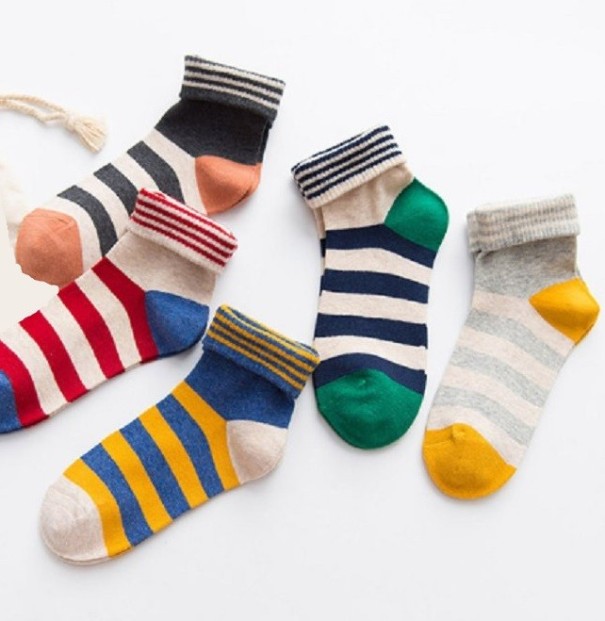 Damensocken mit Streifen – 5 Paar 1