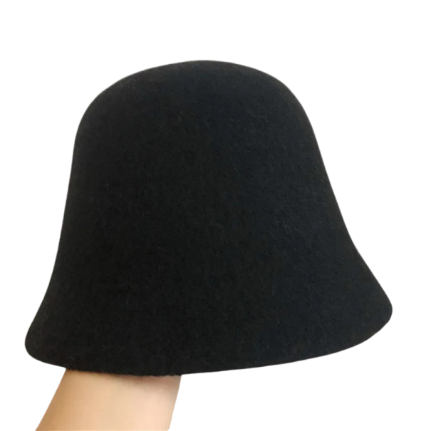 Damernas varma ullhatt Universell storlek Polyester ull Elegantisk vinterhatt Mjuk värmande accessoar för höst och vinter svart