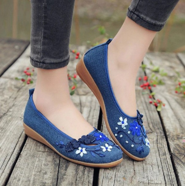 Dames ballerina&#39;s met bloemen A604