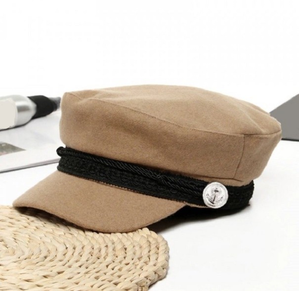 Dames baret met klep 6