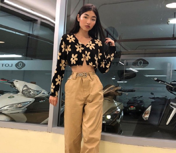 Dames crop top met bloemen