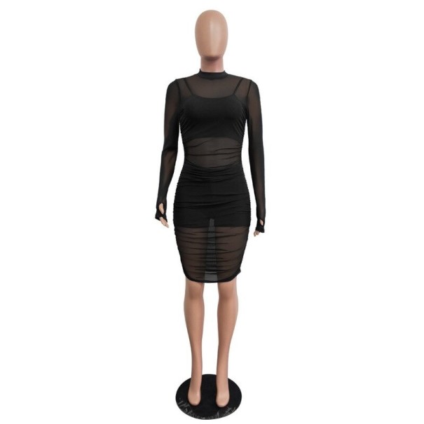 Dames crop top, shorts en doorschijnende jurk