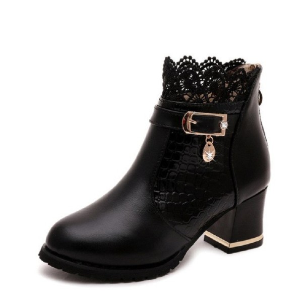 Dames enkellaarsjes Lilly zwart 39