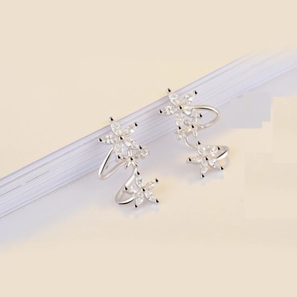 Dames gedraaide bloemen oorbellen zilver