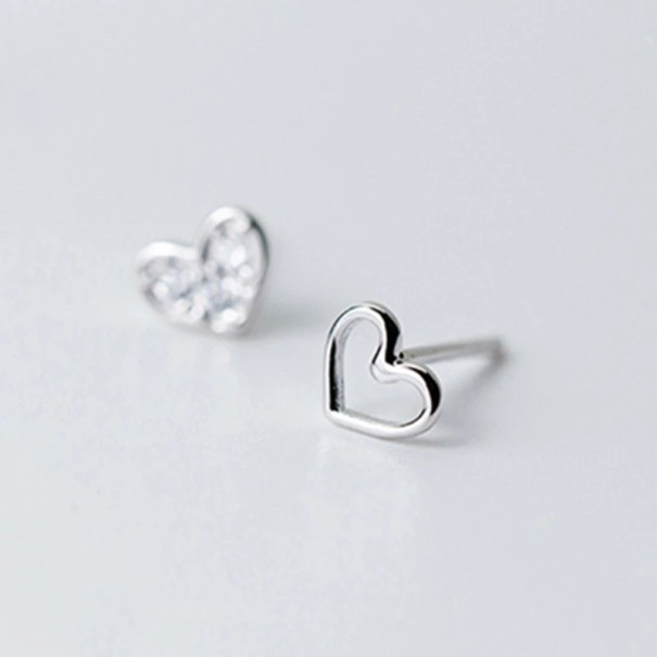 Dames hartvormige oorbellen R127 zilver