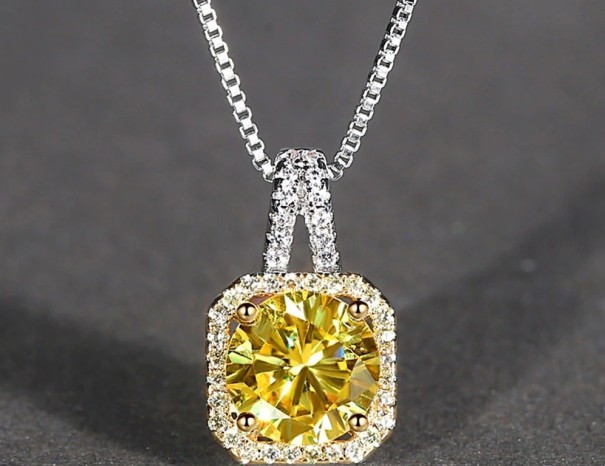 Dames ketting met hanger D385