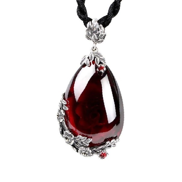 Dames ketting met hanger D619 donkerrood