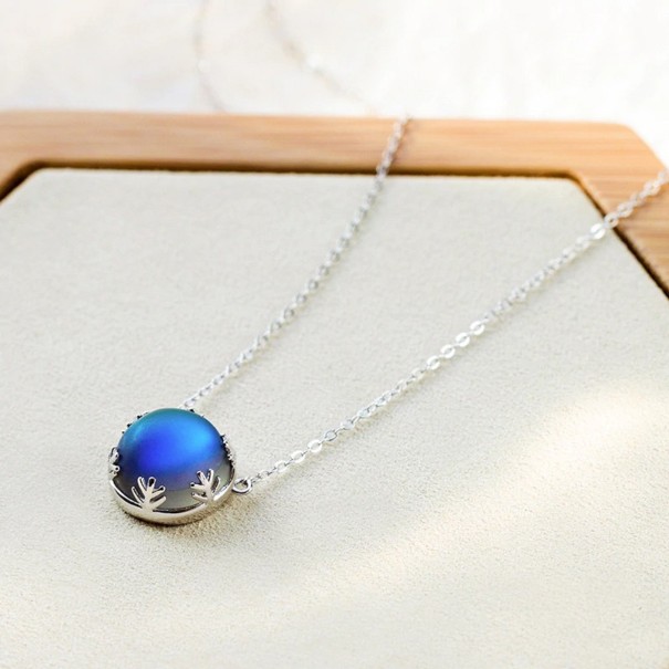 Dames ketting met regenboogsteen 2