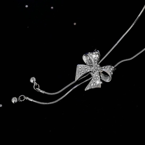Dames ketting met strik D270 zilver