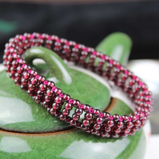Dames kralenarmband granaat 3