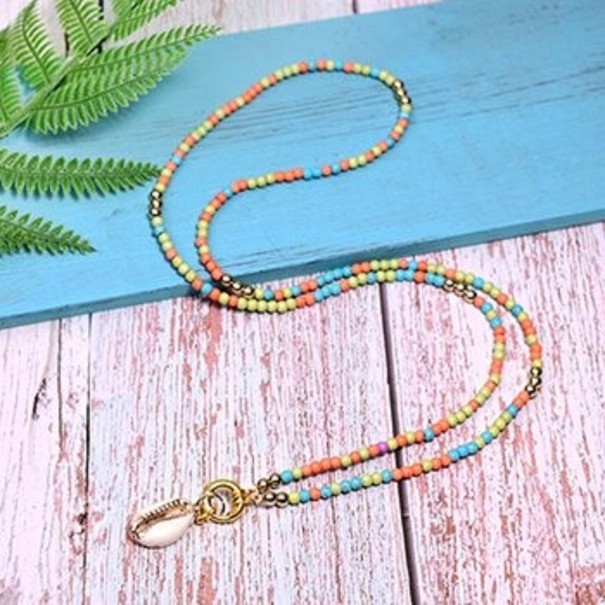 Dames kralenketting met schelp 15