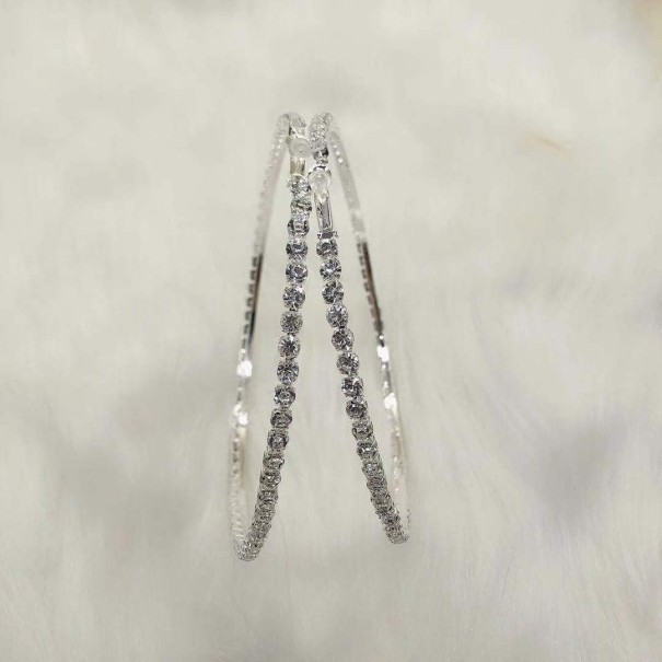 Dames oorbellen cirkels met zirkonen G132 zilver 6 cm