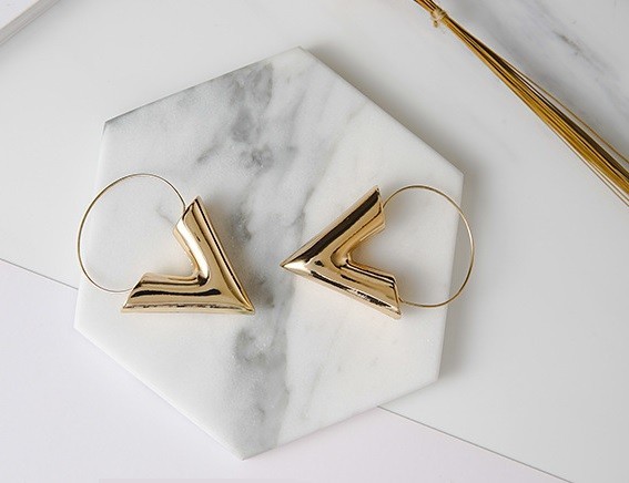 Dames oorbellen hol &quot;V&quot; J1134 zilver
