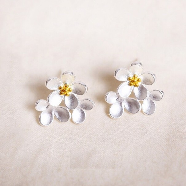 Dames oorbellen met bloemen 1