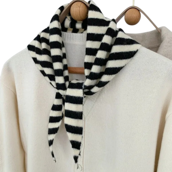 Dames sjaal driehoekige vorm Gestreepte warme sjaal van polyester, wol, acryl, viscose en nylon Moderne herfst- en wintermodeaccessoire zwart