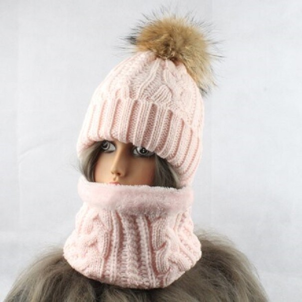 Dames wintermuts met halsdoek lichtroze S