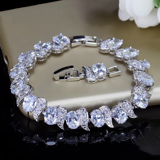 Damesarmband met stenen P190
