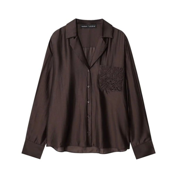 Damesblouse met een losse pasvorm en lange mouwen, versierd met een geborduurde borstzak bruin S