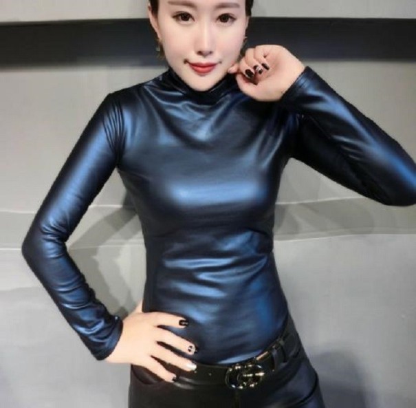Damesblouse van imitatieleer donkerblauw XXL