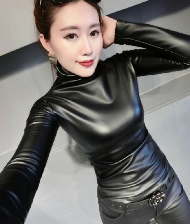 Damesblouse van imitatieleer zwart XS