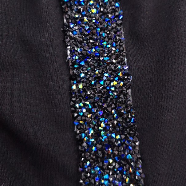 Dameshoed met glinsterende strass steentjes