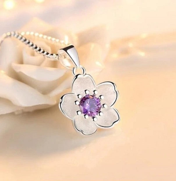 Damesketting met bloem paars