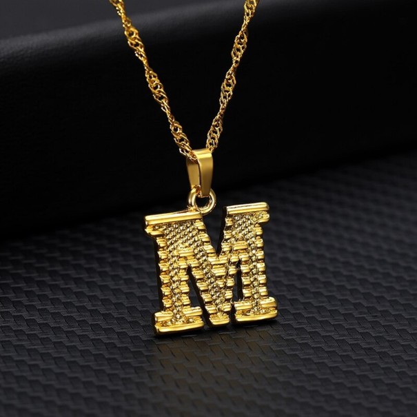 Damesketting met een letter M