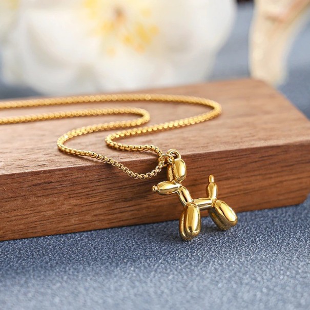Damesketting met hond