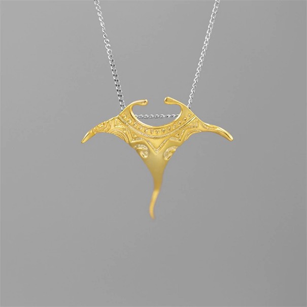 Damesketting met manta&#39;s goud