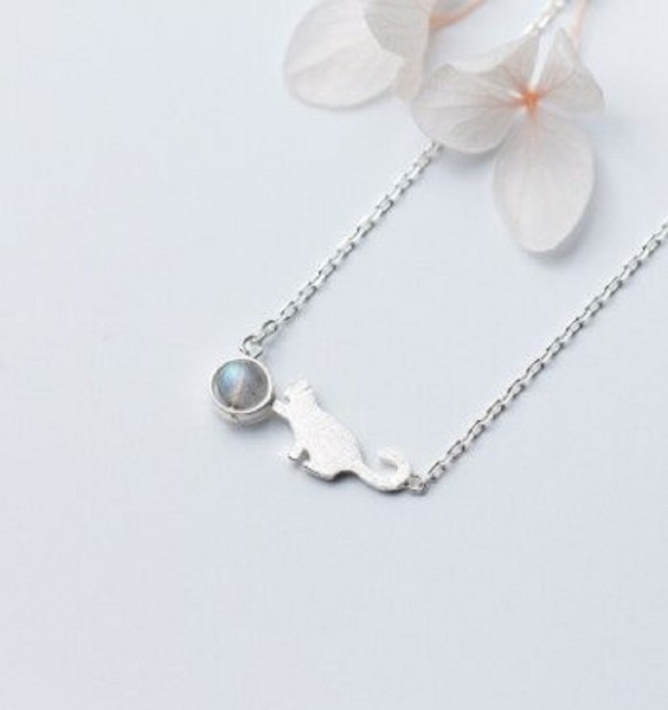 Damesketting met ronde hanger D445 4