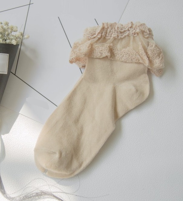 Damesokker med flæser beige