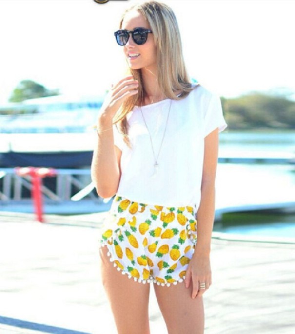 Damesommer shorts med ananas XS