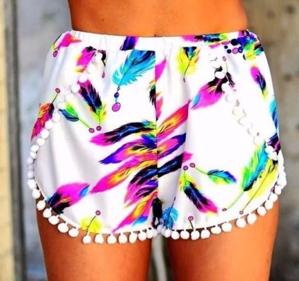 Damesommer shorts med fjer L