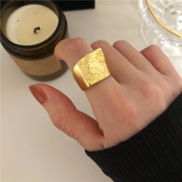 Damesring D1566 goud