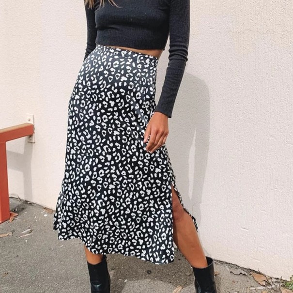 Damesrok met luipaardprint en split