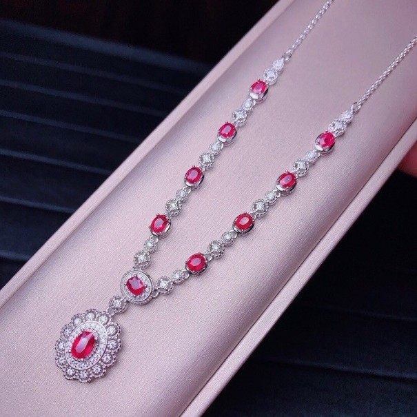 Damhalsband med hänge D732 1