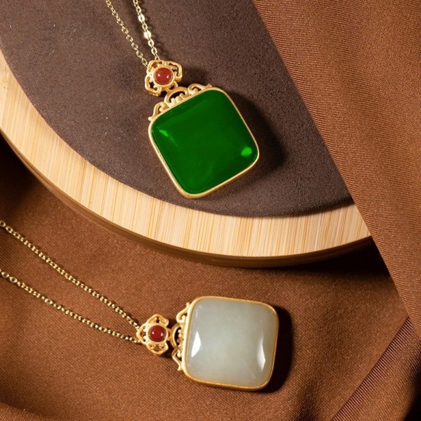 Damhalsband med hänge D734